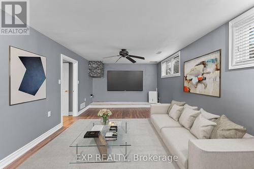 3422 Rittenhouse Road, Lincoln (980 - Lincoln-Jordan/Vineland), ON - Indoor Photo Showing Living Room