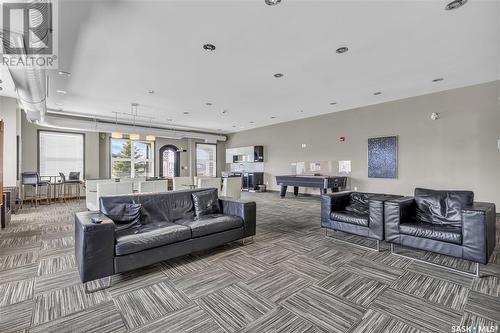 1803 1015 Patrick Crescent, Saskatoon, SK - Indoor Photo Showing Living Room