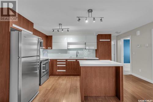 1803 1015 Patrick Crescent, Saskatoon, SK - Indoor Photo Showing Kitchen With Upgraded Kitchen