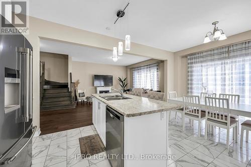 286 Dalgleish Trail, Hamilton, ON - Indoor Photo Showing Kitchen With Double Sink