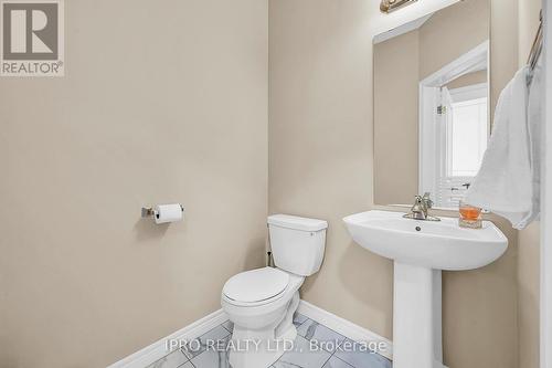 286 Dalgleish Trail, Hamilton, ON - Indoor Photo Showing Bathroom