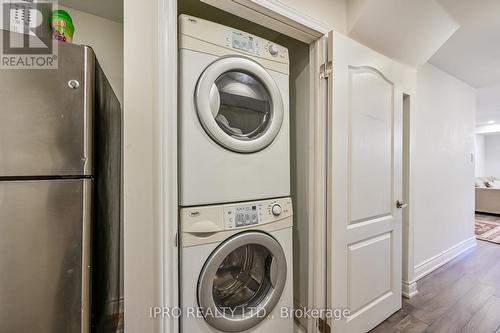 286 Dalgleish Trail, Hamilton, ON - Indoor Photo Showing Laundry Room