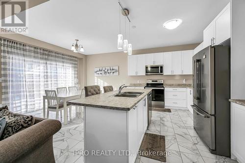 286 Dalgleish Trail, Hamilton, ON - Indoor Photo Showing Kitchen With Double Sink With Upgraded Kitchen