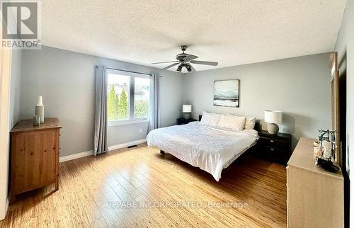 29 Mattawa Crescent, Ottawa, ON - Indoor Photo Showing Bedroom