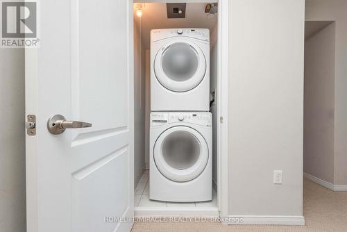 25 - 51 Hays Boulevard, Oakville, ON - Indoor Photo Showing Laundry Room