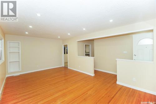 104 Garnet Street, Regina, SK - Indoor Photo Showing Other Room