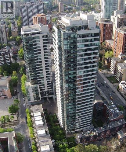 1404 - 285 Mutual Street, Toronto, ON - Outdoor With Facade