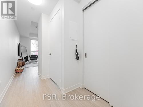 910 - 185 Alberta Avenue, Toronto, ON - Indoor Photo Showing Other Room