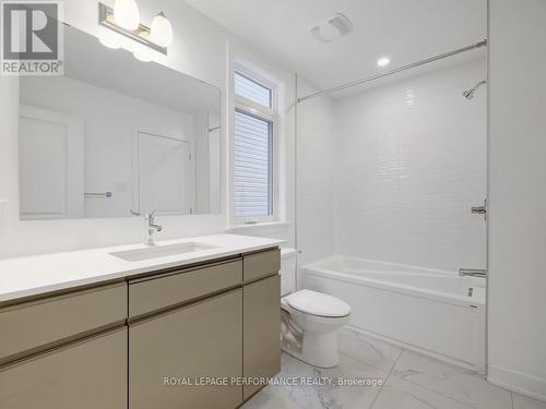 444 Turmeric Court, Ottawa, ON - Indoor Photo Showing Bathroom