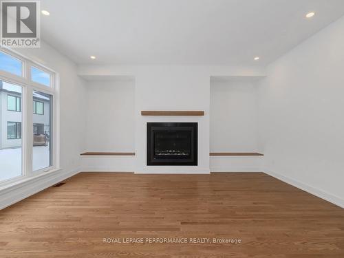 444 Turmeric Court, Ottawa, ON - Indoor With Fireplace