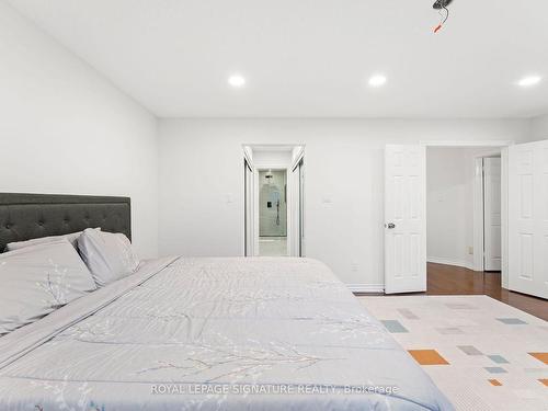 253 Byng Ave, Toronto, ON - Indoor Photo Showing Bedroom