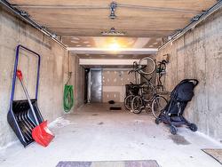 Garage - 