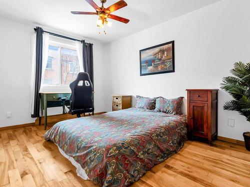 Bedroom - 3-5265 Rue St-Hubert, Montréal (Le Plateau-Mont-Royal), QC - Indoor Photo Showing Bedroom