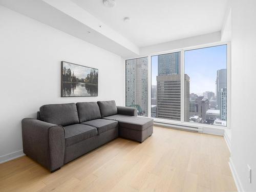 Living room - 2812-1188 Rue St-Antoine O., Montréal (Ville-Marie), QC - Indoor Photo Showing Living Room