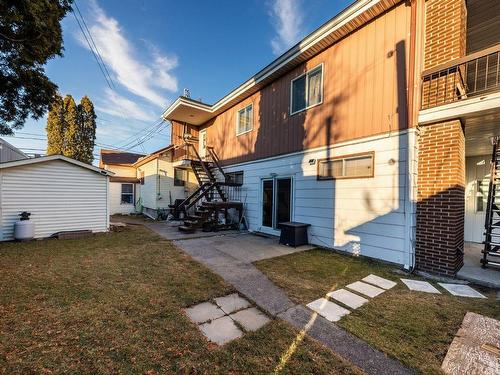 Cour - 692  - 698 Rue St-Jacques, Saint-Jean-Sur-Richelieu, QC - Outdoor