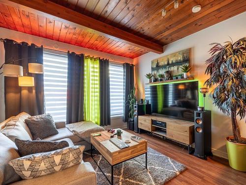 Salon - 692  - 698 Rue St-Jacques, Saint-Jean-Sur-Richelieu, QC - Indoor Photo Showing Living Room