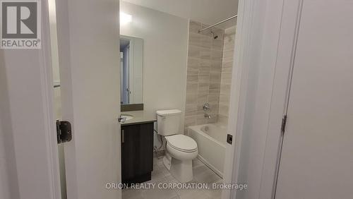 209 - 556 Marlee Avenue, Toronto, ON - Indoor Photo Showing Bathroom