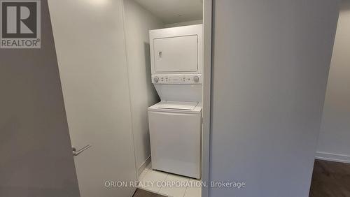 209 - 556 Marlee Avenue, Toronto, ON - Indoor Photo Showing Laundry Room