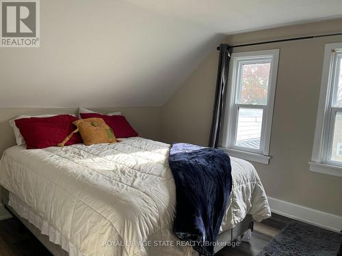 707 Tamarac Street, Haldimand, ON - Indoor Photo Showing Bedroom