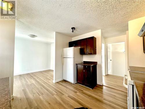 638 Redberry Road, Saskatoon, SK - Indoor Photo Showing Kitchen