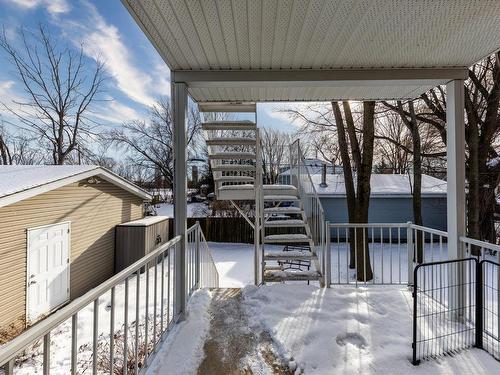 Balcon - 4 Rue Lussier, Saint-Mathias-Sur-Richelieu, QC - Outdoor