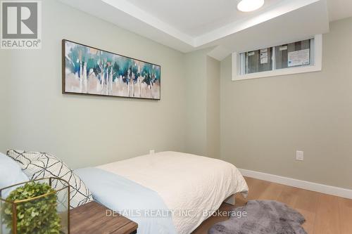 1782 Forman Avenue, Ottawa, ON - Indoor Photo Showing Bedroom