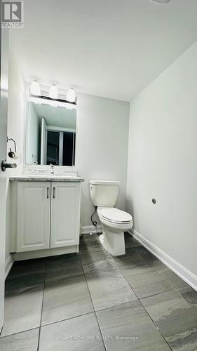 572 Lilith Street, Ottawa, ON - Indoor Photo Showing Bathroom