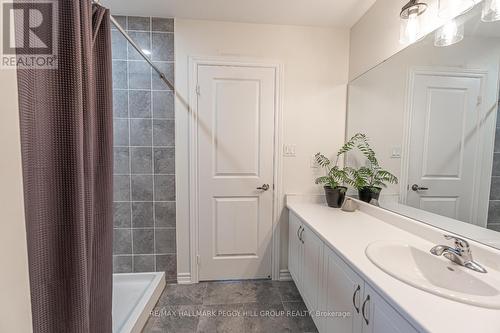 3 Cypress Point Street, Barrie, ON - Indoor Photo Showing Bathroom