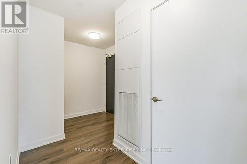 308 - 395 Dundas Street W, Oakville, ON - Indoor Photo Showing Other Room