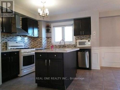 1143 Lindsay Drive, Oakville, ON - Indoor Photo Showing Kitchen