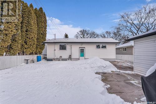 815 W Avenue N, Saskatoon, SK - Outdoor With Exterior