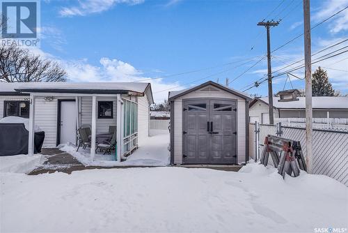 815 W Avenue N, Saskatoon, SK - Outdoor