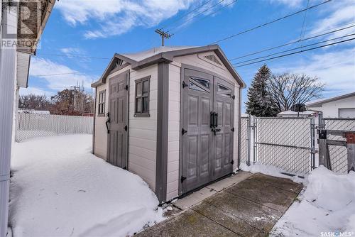 815 W Avenue N, Saskatoon, SK - Outdoor With Exterior