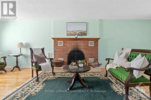 6 Assiniboine Drive, Ottawa, ON -  With Fireplace