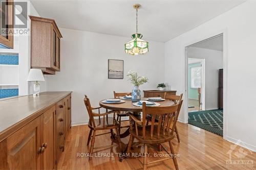 6 Assiniboine Drive, Ottawa, ON - Indoor Photo Showing Dining Room