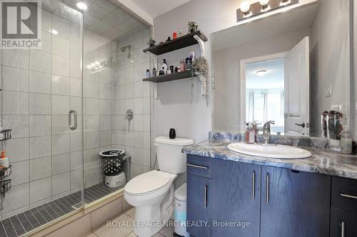 174 Walker Boulevard, New Tecumseth (Alliston), ON - Indoor Photo Showing Bathroom