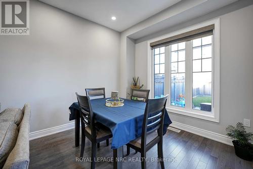 174 Walker Boulevard, New Tecumseth (Alliston), ON - Indoor Photo Showing Dining Room