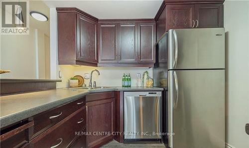 1205 - 155 Kent Street, London, ON - Indoor Photo Showing Kitchen