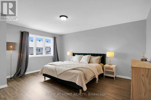 31 Scampton Drive S, Ottawa, ON - Indoor Photo Showing Bedroom