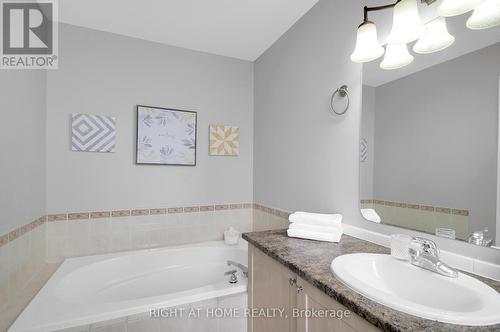 31 Scampton Drive S, Ottawa, ON - Indoor Photo Showing Bathroom