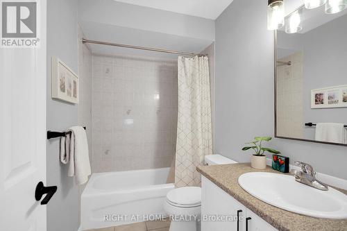 31 Scampton Drive S, Ottawa, ON - Indoor Photo Showing Bathroom