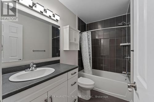 205 - 8 Pearl Street, Smiths Falls, ON - Indoor Photo Showing Bathroom