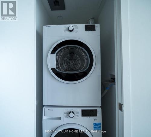 4212 - 55 Mercer Street, Toronto, ON - Indoor Photo Showing Laundry Room