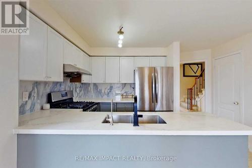 2 Macmillan Avenue, Whitby, ON - Indoor Photo Showing Kitchen