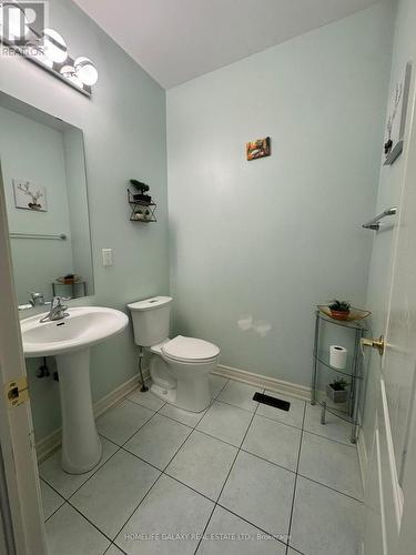 81 Seahorse Avenue, Brampton, ON - Indoor Photo Showing Bathroom