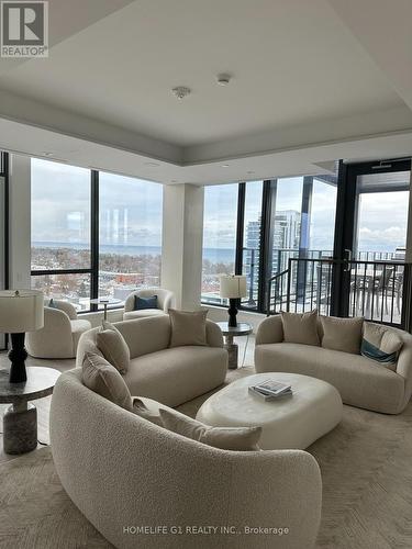 316 - 28 Ann Street, Mississauga, ON - Indoor Photo Showing Living Room