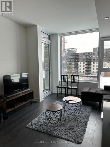 316 - 28 Ann Street, Mississauga, ON - Indoor Photo Showing Living Room