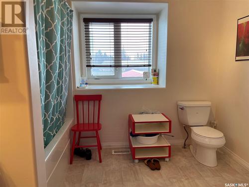 3019 Central Avenue, Waldheim, SK - Indoor Photo Showing Bathroom