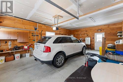 884 Witt Road, Laurentian Valley, ON - Indoor Photo Showing Garage