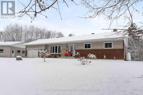 884 Witt Road, Laurentian Valley, ON - Outdoor